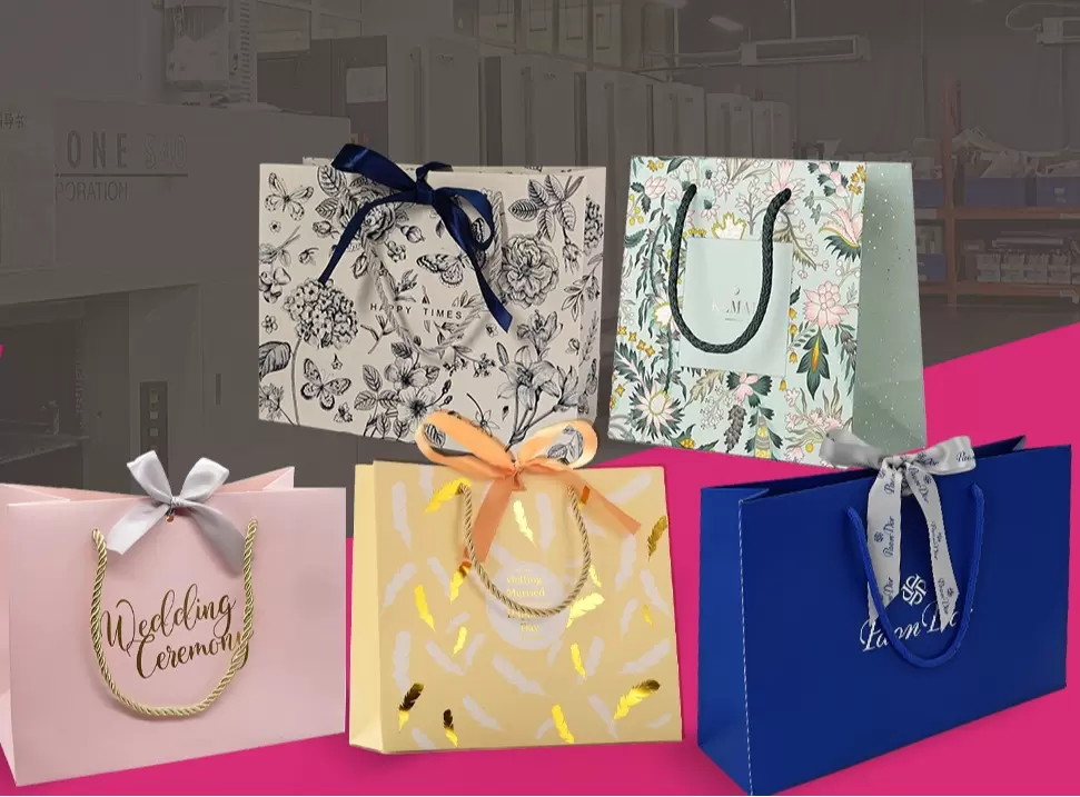 Sacs cadeaux en papier