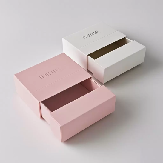 boîtes à tiroirs en carton