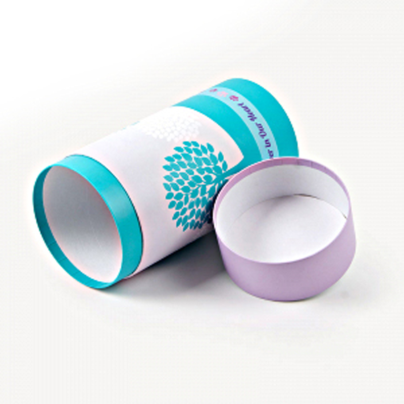  Emballage en tube de carton