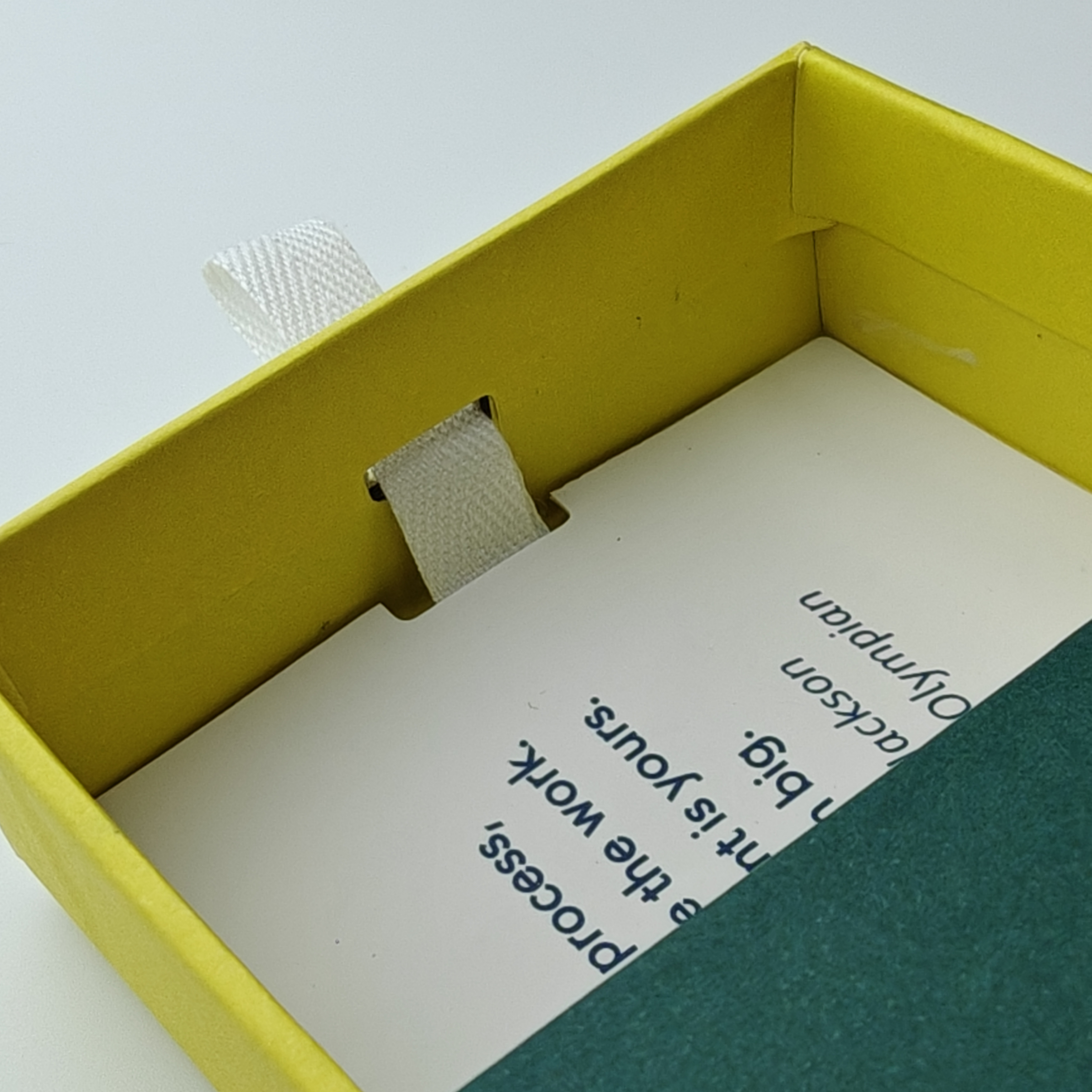 boîte à tiroirs en papier kraft