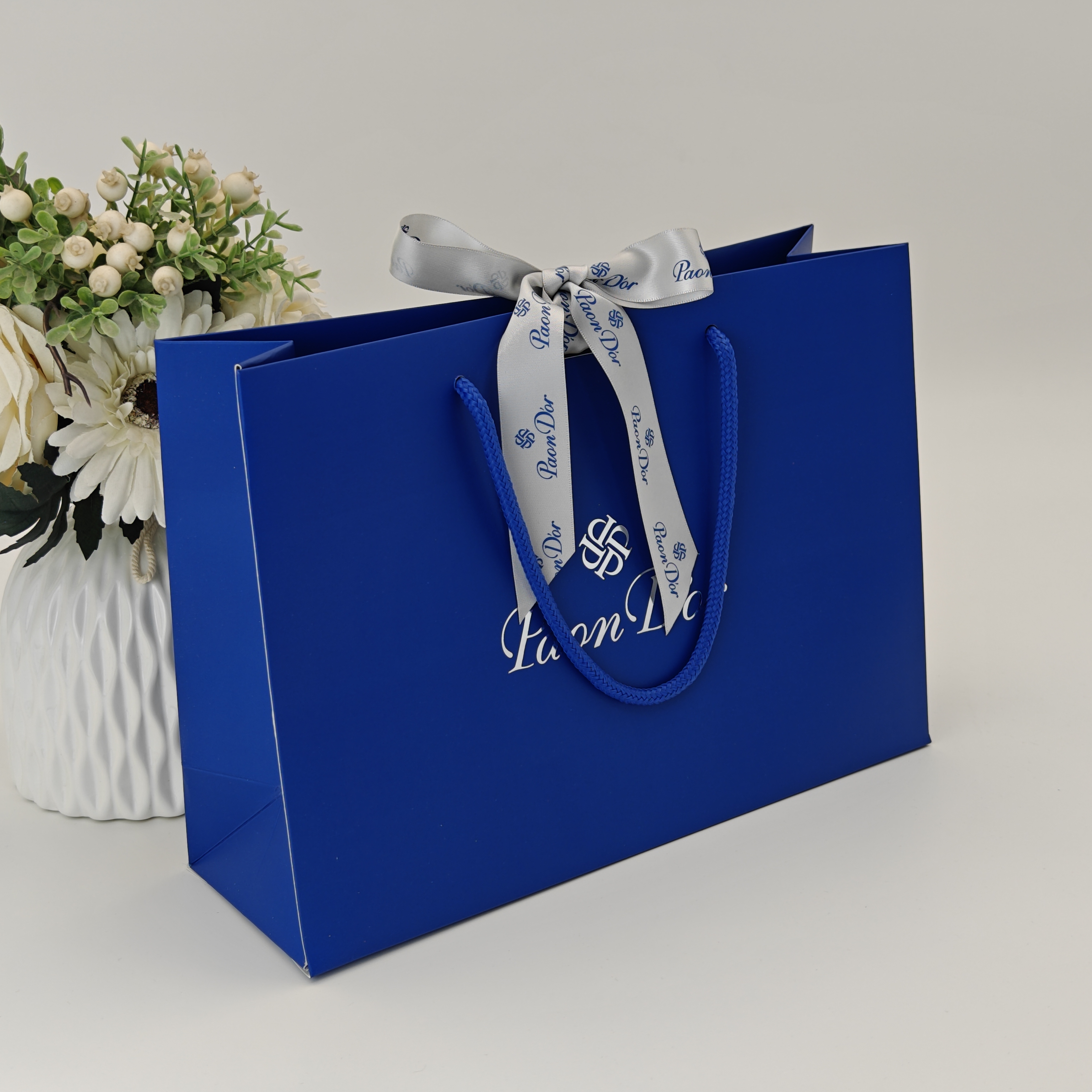 Coffret cadeau avec ruban
